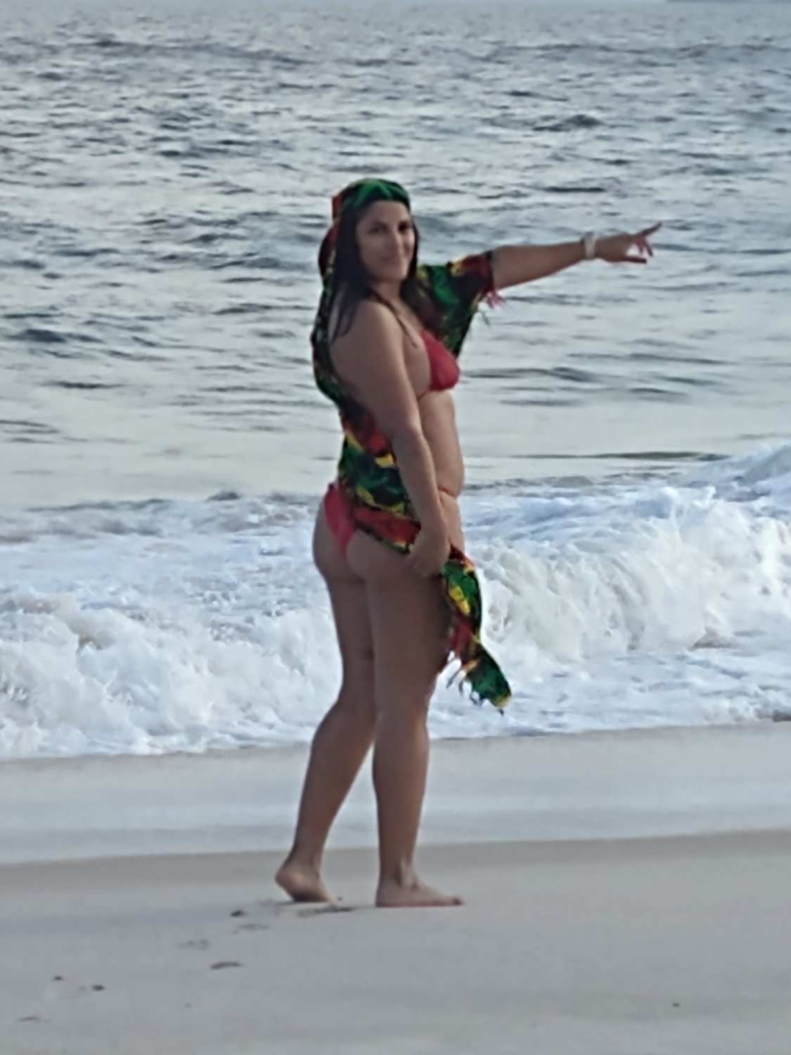 Columbian Latina Hotties body on beach smoking candid #Pec9CVoh