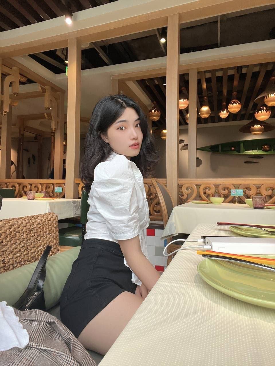 Exotic Asian girl showing #j1i0eKwf