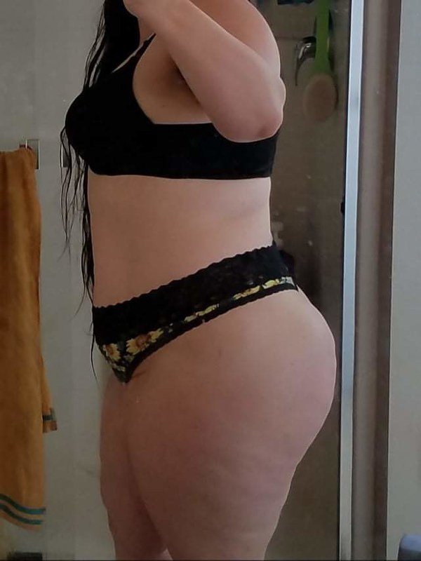 DL Washington wife LaTosha #l6g7813f