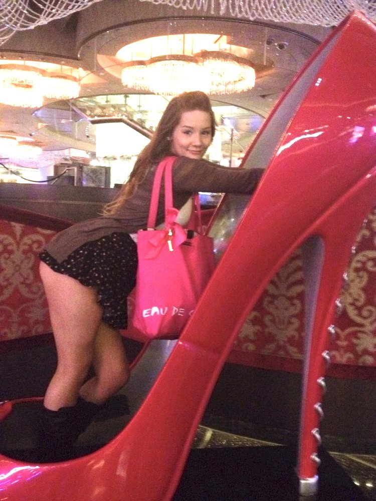 Perfect little slut is an exposed webslut #9QToY75N