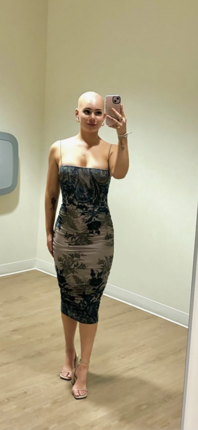Christian Slut - How hot would it be to drop a load on her bald head? βοΈ π¦ π¨π»β𦲠#PvxyoEfy