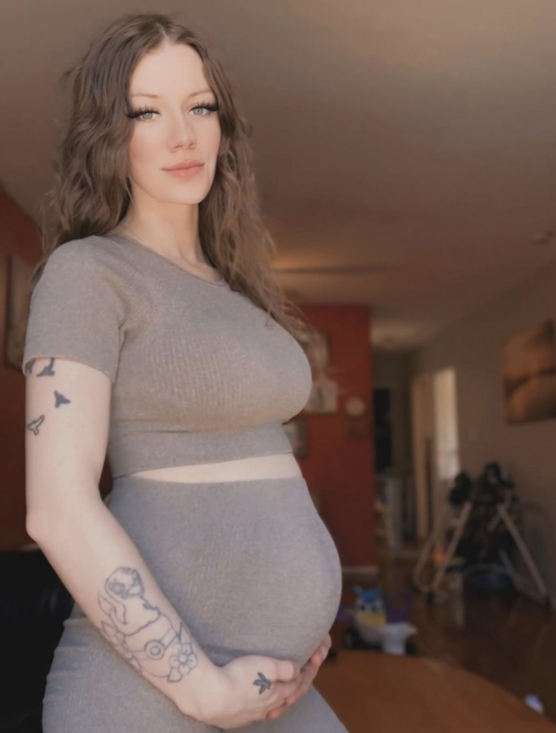 Pregnant whore who still loves to have sex. Please fuck me hard #DvIBRuUO