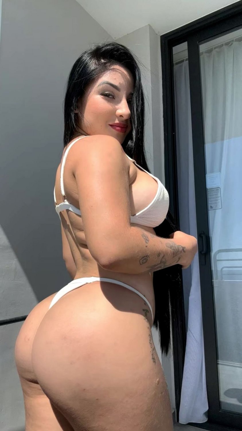 Isabela e tão meiga só migalha essa puta e uma delícia de vadia muito gostosa 😋🤤 só que e puta #tAqP82Dq