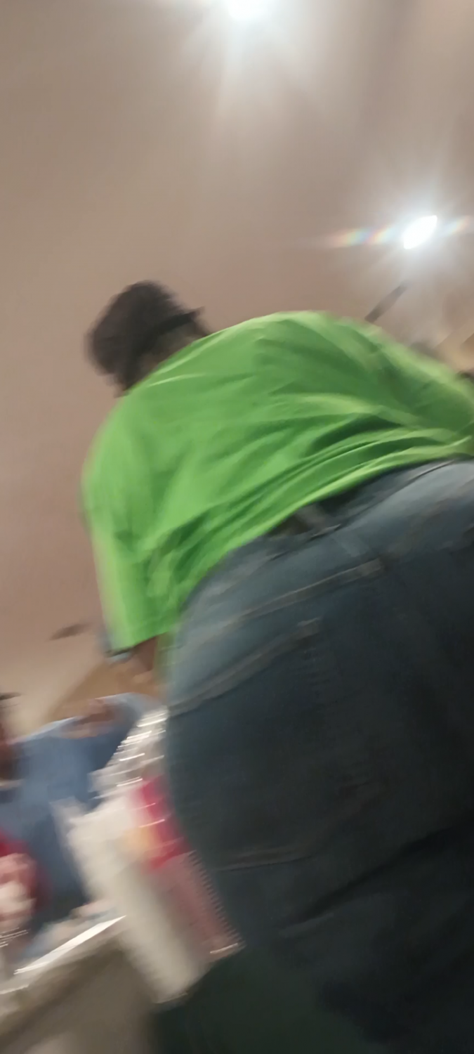 Saw This Big Ole Ass At the Xmas Party & Instantly Wanted To Nut In It. Snuck A Few Pics Tho🤤 #Jy1gT7Ld