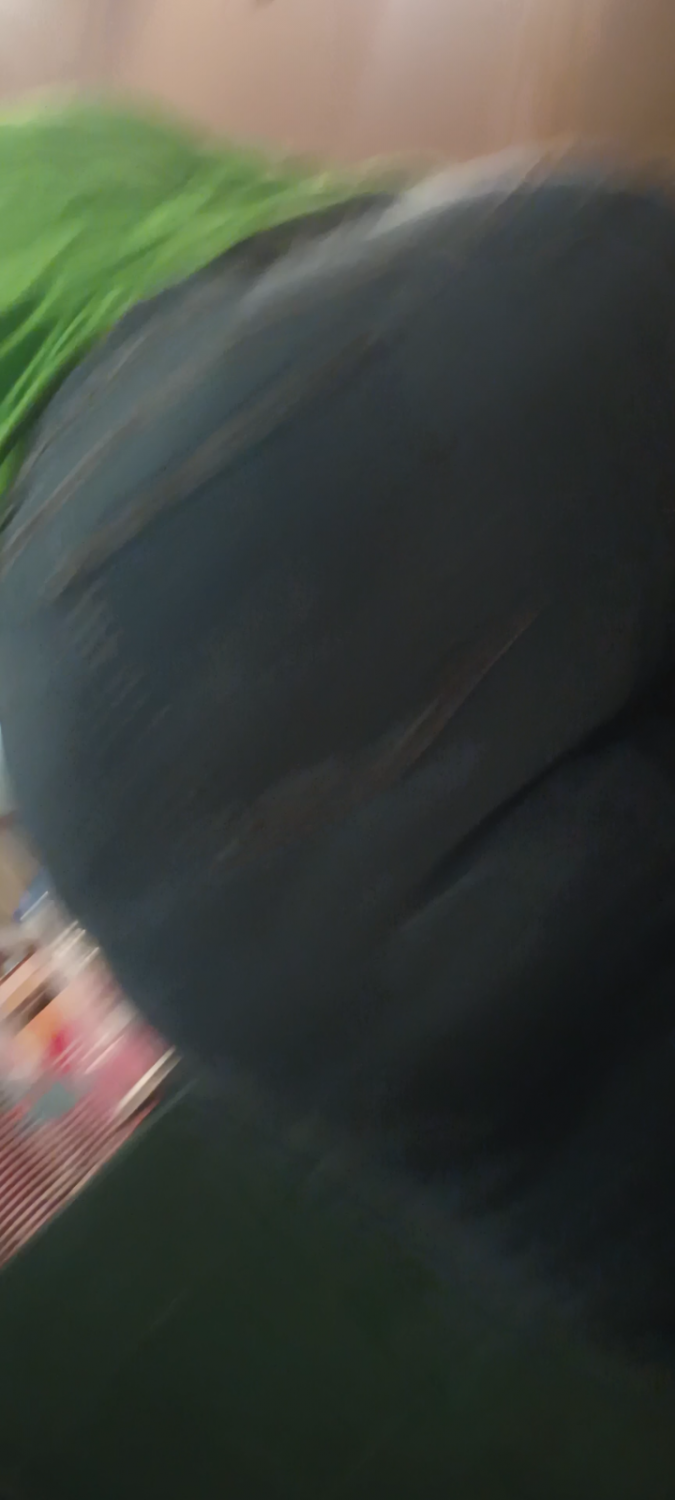 Saw This Big Ole Ass At the Xmas Party & Instantly Wanted To Nut In It. Snuck A Few Pics Tho🤤 #e5vXDP7h