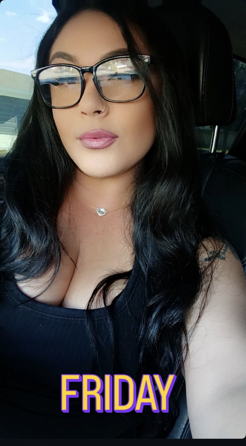 Able to get some nudes from Latina milf. Dm for info #kIWDFWmW